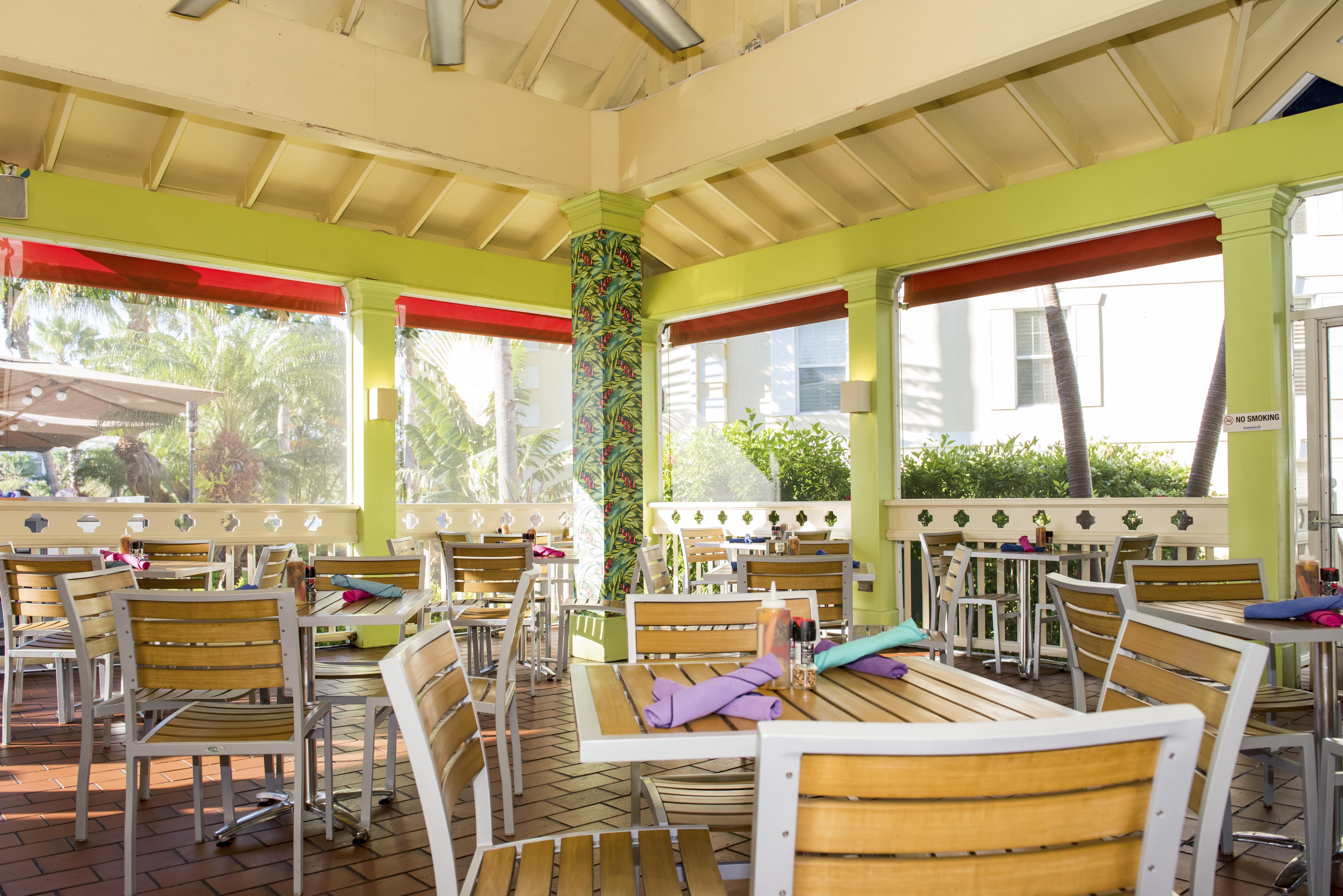 Sunshine Suites Resort West Bay Exterior foto